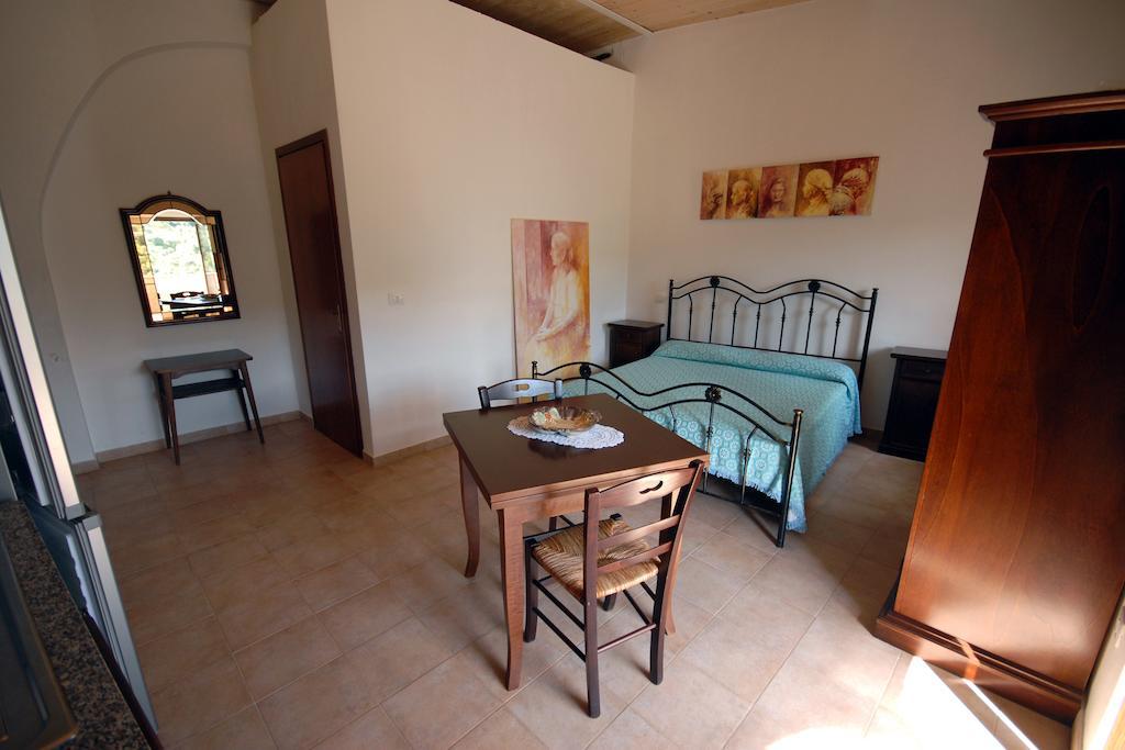 B & B Stillachiara Badolato Marina Bilik gambar