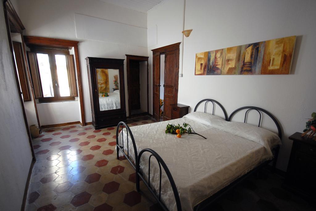 B & B Stillachiara Badolato Marina Bilik gambar
